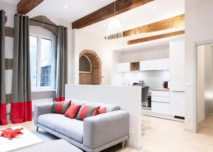 Altai Annecy Rent Lodge